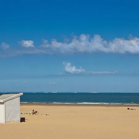 Les Dunes 2* 布雷里奥海滨